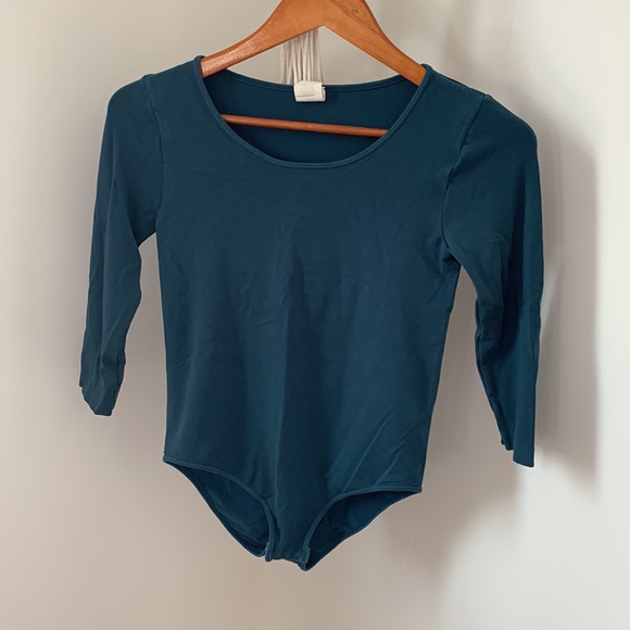 Bodysuits - Picture 2 of 7